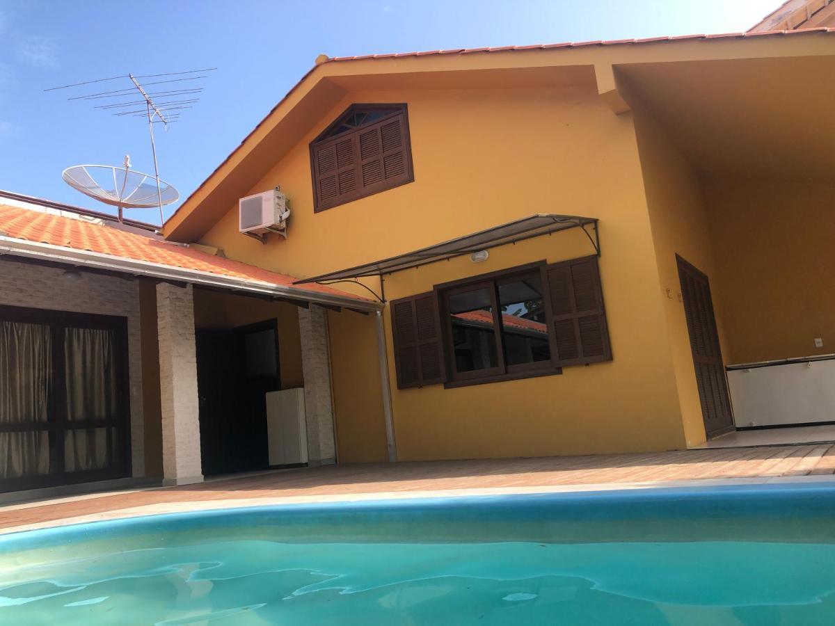 Linda Casa Com Piscina Em Bombinhas, Espaco Inteiro Exterior photo