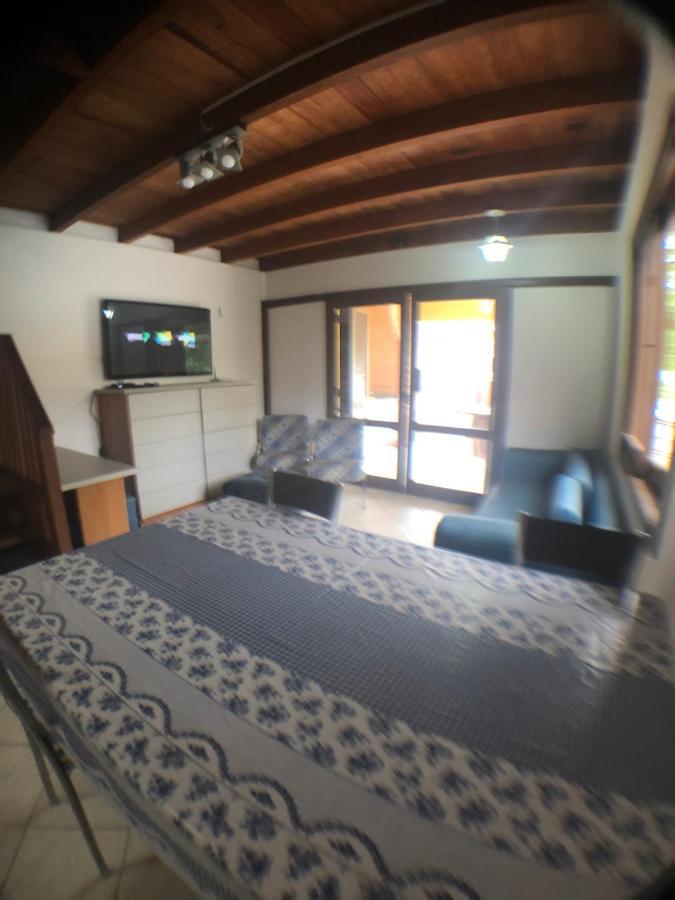 Linda Casa Com Piscina Em Bombinhas, Espaco Inteiro Exterior photo