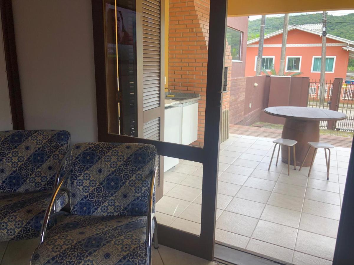 Linda Casa Com Piscina Em Bombinhas, Espaco Inteiro Exterior photo
