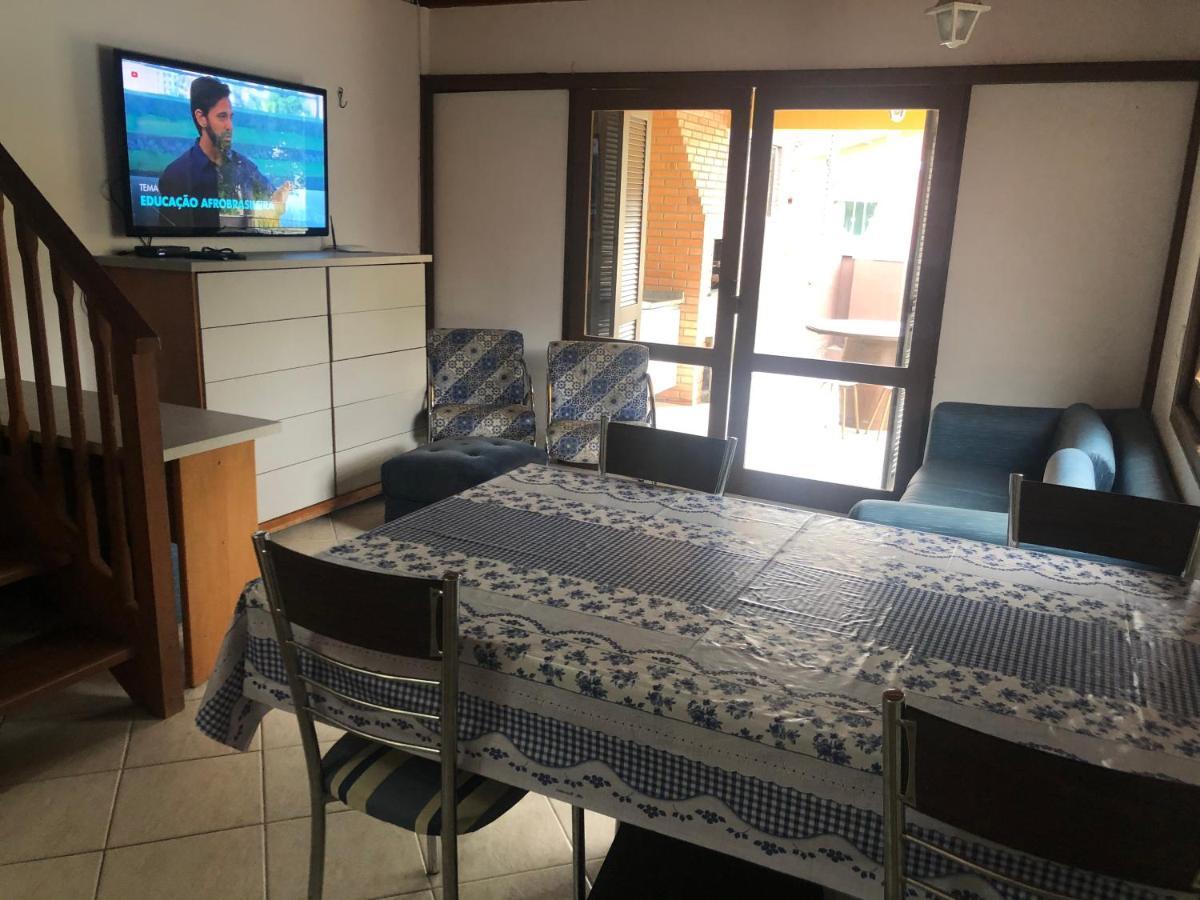 Linda Casa Com Piscina Em Bombinhas, Espaco Inteiro Exterior photo