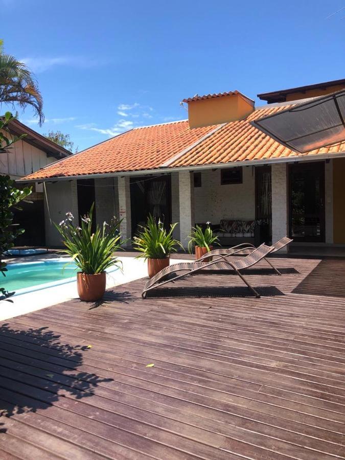 Linda Casa Com Piscina Em Bombinhas, Espaco Inteiro Exterior photo